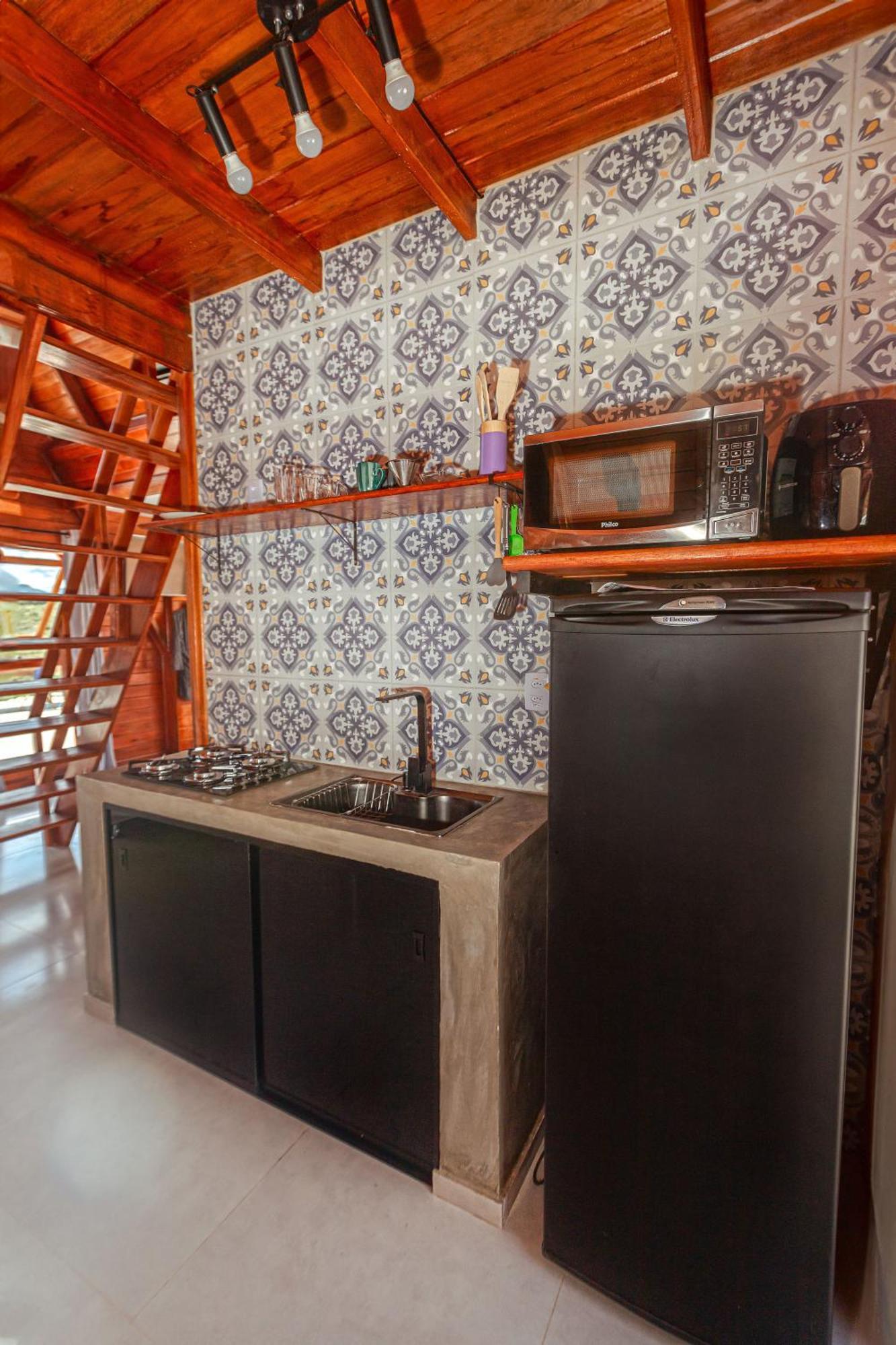 Chalet Refugio Sete Raios Sao Thome Letras *